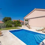 Hébergement de vacances House Maslina *